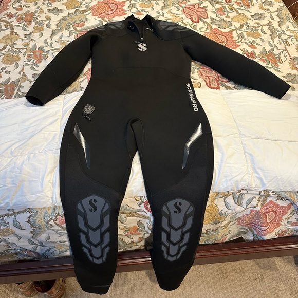 Men’s 4XL Scuba Pro Wetsuit worn only 3 times. - Picture 1 of 3